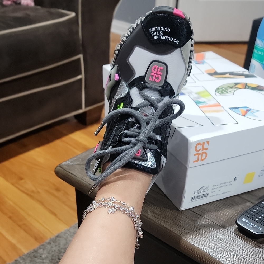 Sneakers